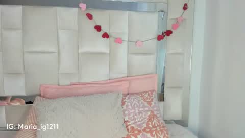 isabella_gomez11 online show from August 4, 10:29 pm
