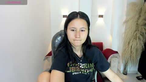 Isabella online show from August 11, 11:23 am