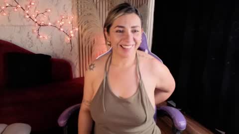   online show from August 14, 4:54 pm
