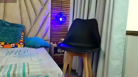 isabella_luxet online show from August 10, 5:03 pm