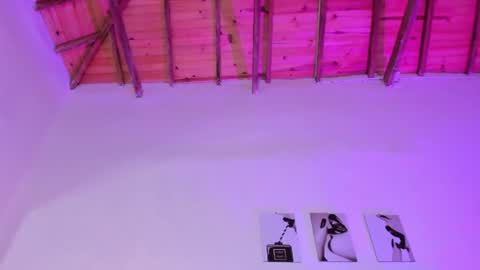 Isabella Moon9 online show from August 7, 12:16 pm