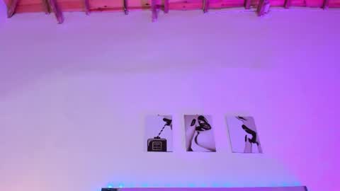 Isabella Moon9 online show from August 7, 1:22 pm