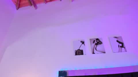 Isabella Moon9 online show from August 7, 2:28 pm