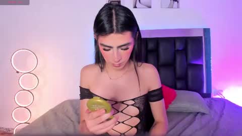 Isabella Moon9 online show from August 8, 2:50 pm