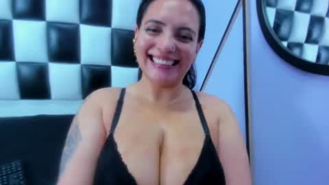 Isabella online show from July 22, 8:50 am