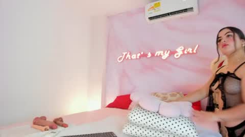 Isabella rios online show from August 5, 12:47 pm