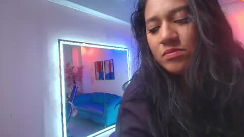 Isabella  online show from August 13, 2:36 am