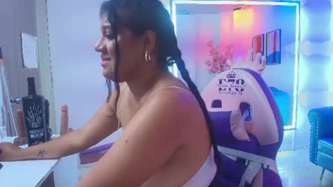 Isabella  online show from August 14, 12:14 am