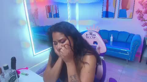 Isabella  online show from August 14, 1:20 am
