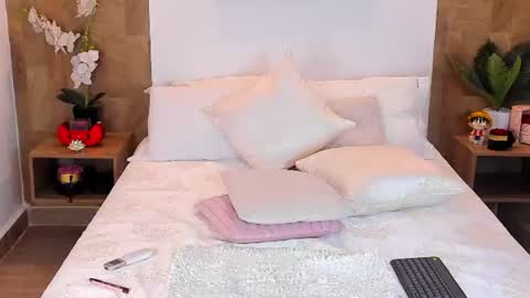isabella_winkler online show from August 8, 3:56 pm