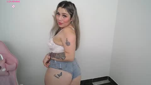 isabella_wish1 online show from August 14, 4:38 am