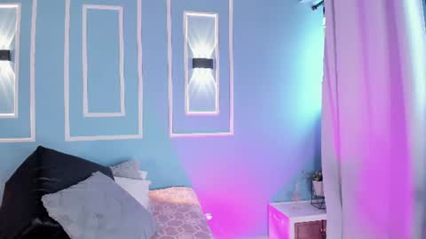 isabella zc online show from August 5, 4:16 pm