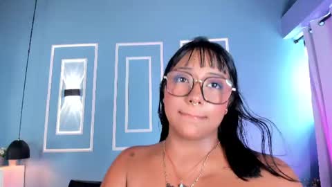 isabella zc online show from August 7, 6:19 pm