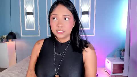 isabella zc online show from August 10, 1:23 pm