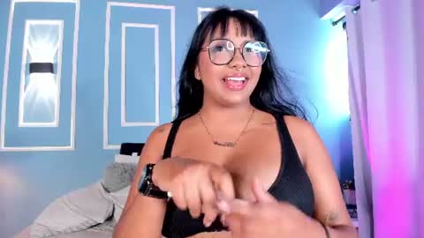 isabella zc online show from August 12, 3:47 pm