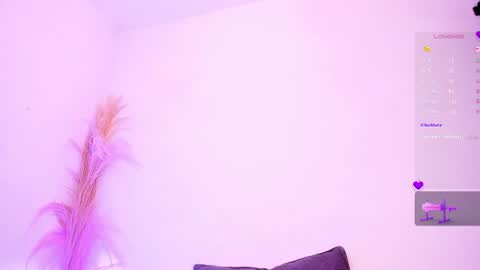 isabellaa_1 online show from August 7, 10:21 pm