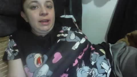 isabellaa_hills_ online show from August 5, 5:11 pm