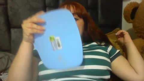 isabellaa_hills_ online show from August 6, 2:54 am