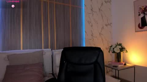 Isabella online show from August 12, 11:51 pm