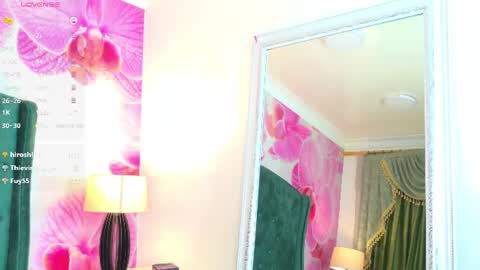 Isabella online show from August 8, 11:05 pm