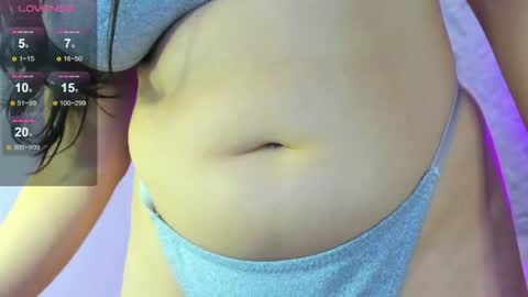 Instagram soybella01  online show from July 19, 3:36 pm
