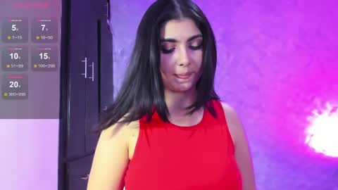 Instagram soybella01  online show from August 8, 11:27 pm