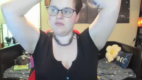 isabellamariedarcy online show from June 4, 6:45 pm
