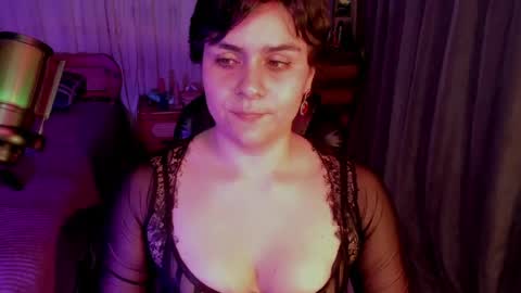 Isabella online show from August 8, 3:50 am