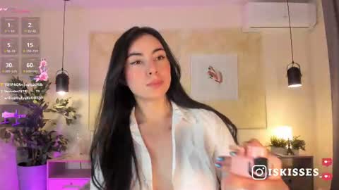   online show from August 11, 10:06 am