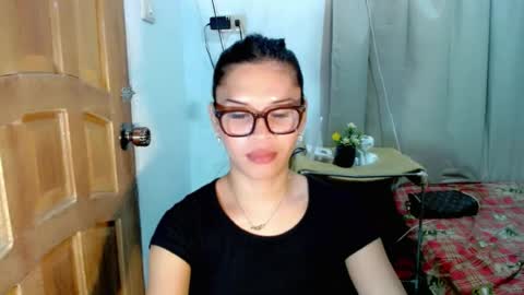 Ysa online show from August 6, 12:48 pm