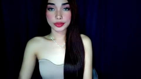 Isabelle online show from August 4, 2:36 pm