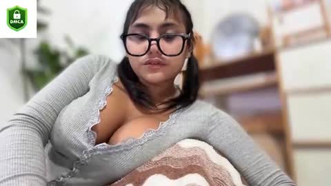 isabelliza princess online show from July 8, 5:33 am