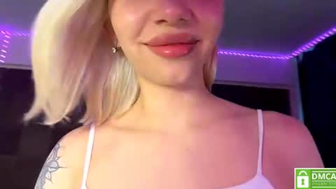 Isabelluck online show from August 11, 7:21 am