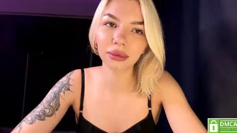Isabelluck online show from August 17, 7:35 am