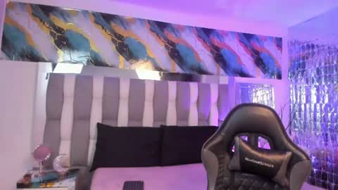 Isa online show from August 9, 4:24 am