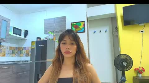 Isis pink online show from August 9, 10:00 pm