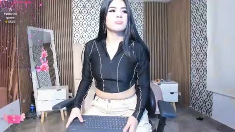 isis_tay1 online show from August 7, 11:10 am