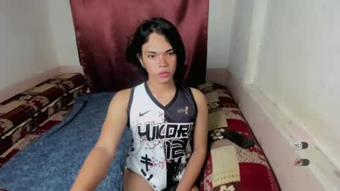 isla_flame_ online show from August 6, 4:06 pm