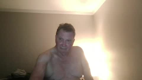 island625103 online show from July 24, 2:58 am
