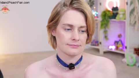Peaches online show from July 25, 3:16 pm