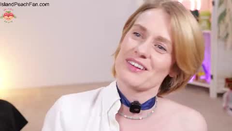 Peaches online show from August 6, 9:14 pm