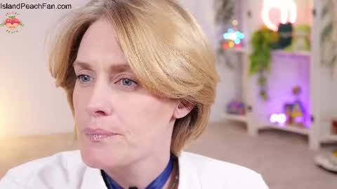Peaches online show from August 9, 7:59 pm