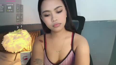 Zoe  online show from June 18, 6:13 am