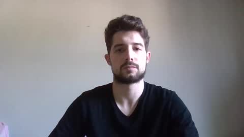 islaysince97 online show from April 15, 12:01 pm