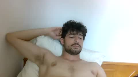 islaysince97 online show from July 12, 12:33 pm