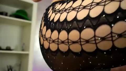 isRubyFever online show from August 9, 6:25 am