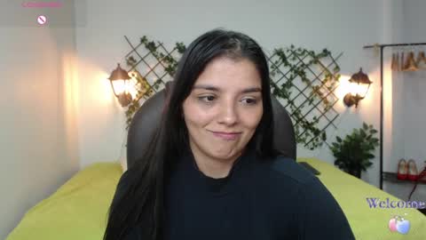 Issa  online show from July 11, 7:09 pm