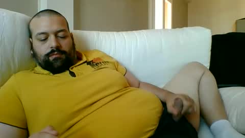 italianbigboy932 online show from May 20, 1:45 pm