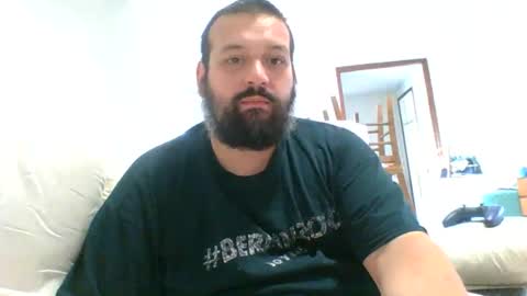 italianbigboy932 online show from June 27, 8:50 am
