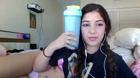 ItalianKitty online show from August 11, 5:37 pm